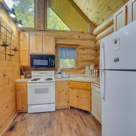 Gatlinburg Cabin With Hot Tub About 11 Miles To Downtown Luaran gambar