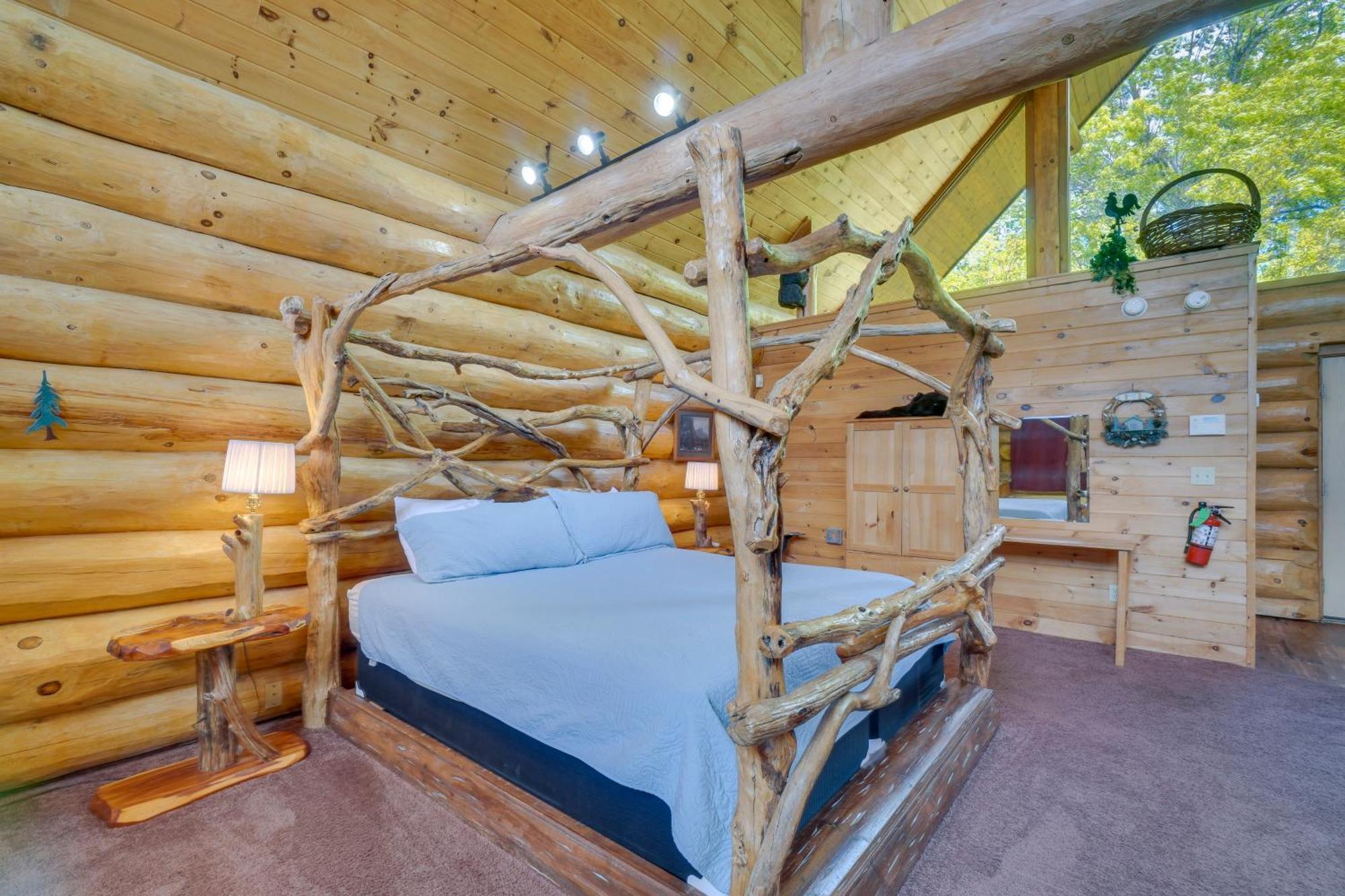 Gatlinburg Cabin With Hot Tub About 11 Miles To Downtown Luaran gambar