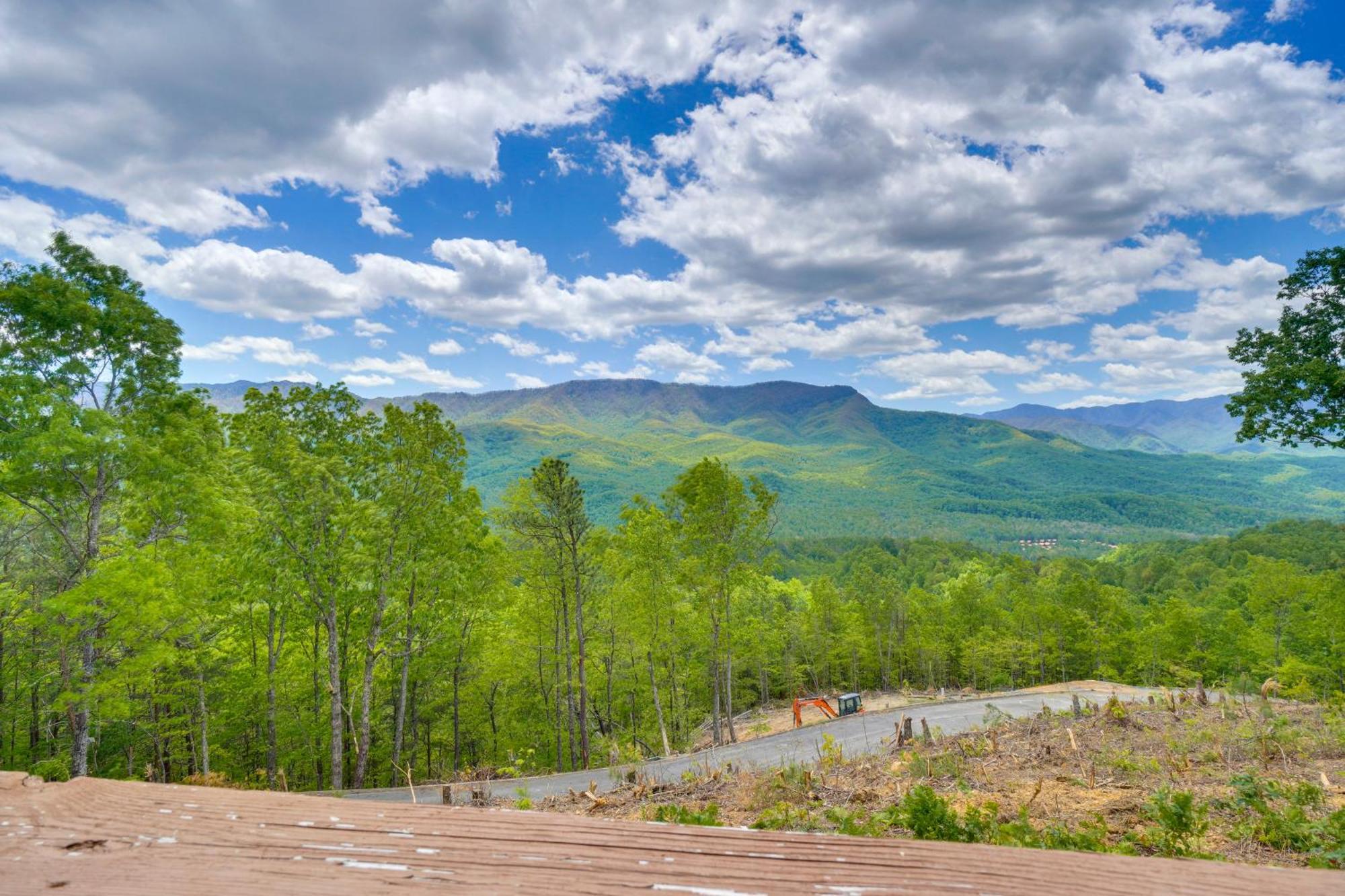 Gatlinburg Cabin With Hot Tub About 11 Miles To Downtown Luaran gambar